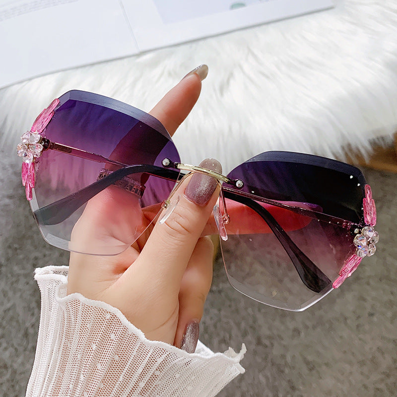 Women's fashion glasses 时尚跨境2024新款墨镜女水钻大脸显瘦网红防紫外线太阳眼镜潮款