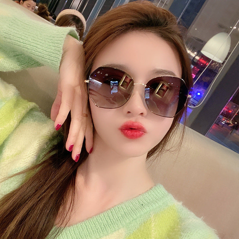 Women's fashion glasses2022新款偏光眼镜跨境女士墨镜韩版潮防紫外线ins太阳镜大脸显瘦