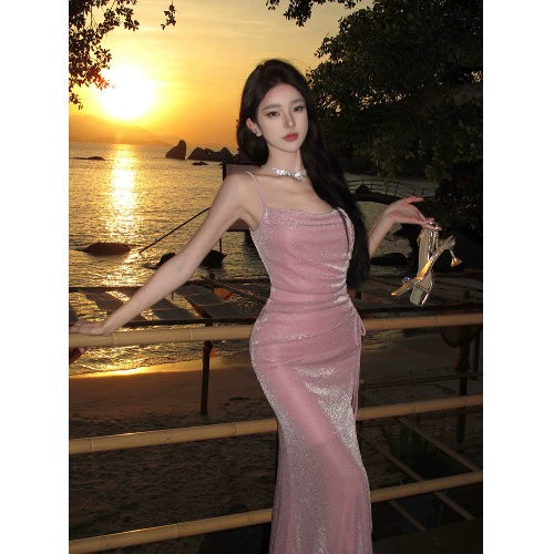Fashion women's wear Seaside Holiday Beautiful Small Skirt High Sense French Style Temperament Ladies Annual Meeting Dress Sling Dress 2024