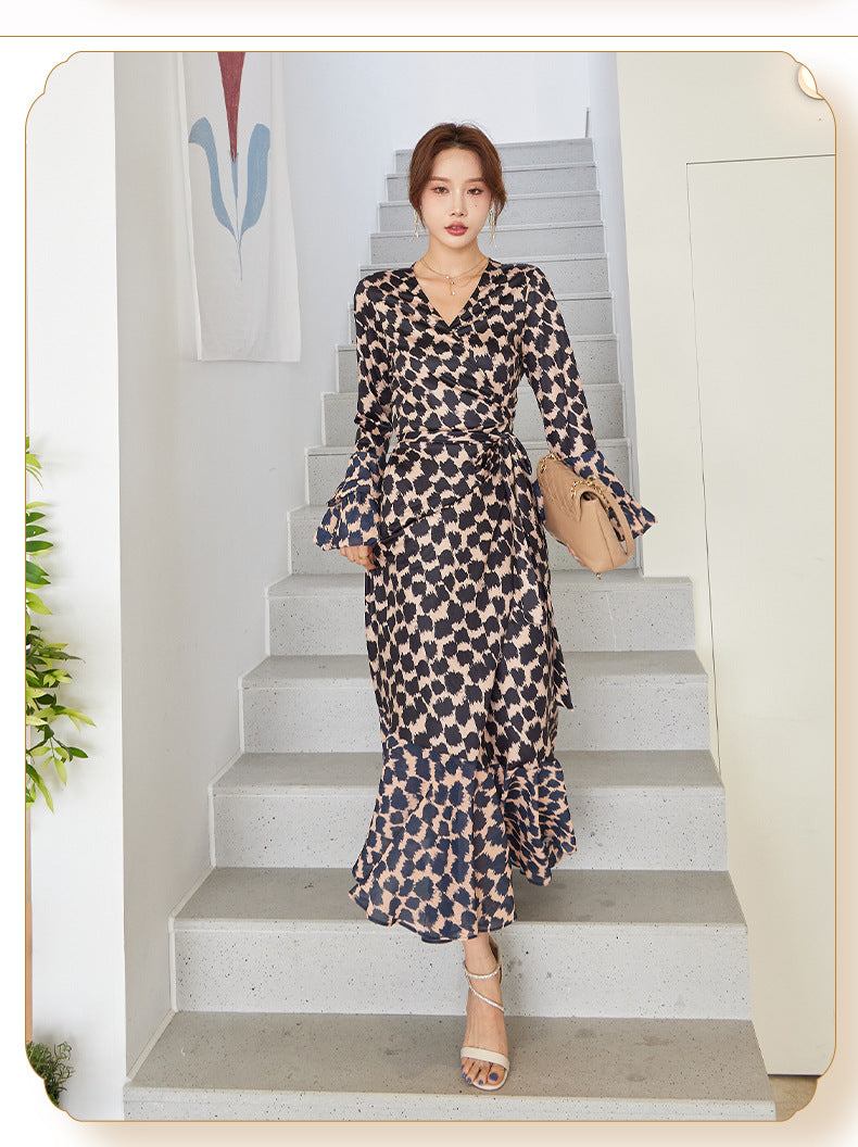 Fashion women's wear Small Red Lip Lantern Sleeve Collarless Long Dress One-Piece Elegant New Leopard Print Printed V-neck Lace-up Wrap Skirt