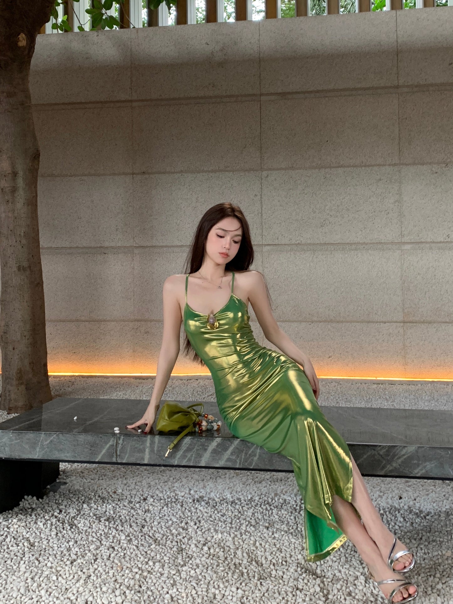 Fashion women's wear Beautiful Green Luminous Fabric Gradient Color Backless Slim Fit Sling Dress Women's Long Skirt 2024 New
