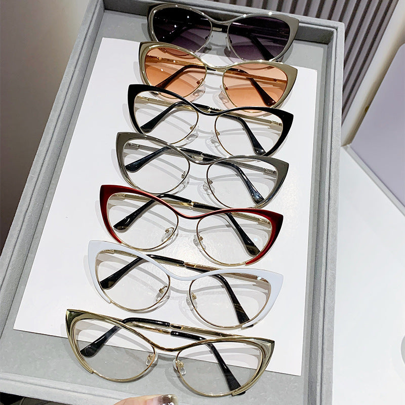 Women's fashion glasses 欧美辣妹墨镜超轻猫眼眼镜黑框女跨境素颜复古摩登防蓝光平光镜架