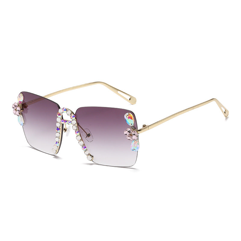 Women's fashion glasses 2022女士新款镶钻墨镜方形A字高级感太阳镜个性街拍显脸小眼镜