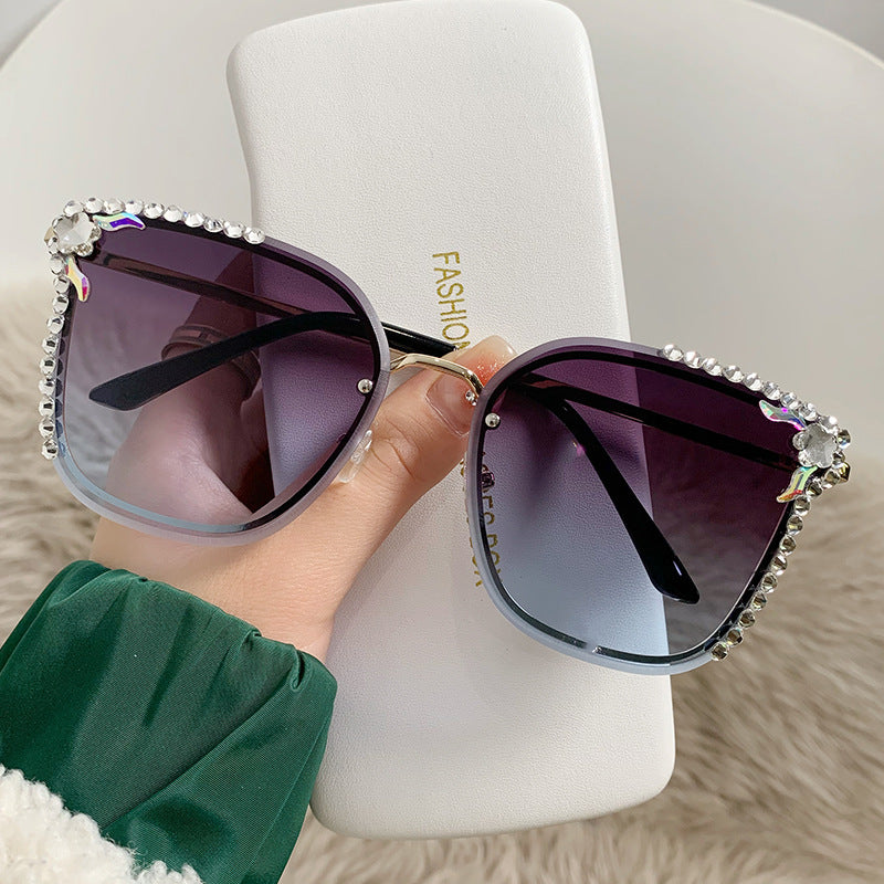 Women's fashion glasses 2023个性渐变镶钻墨镜女士圆脸显瘦高颜值欧美酷潮街拍太阳眼镜