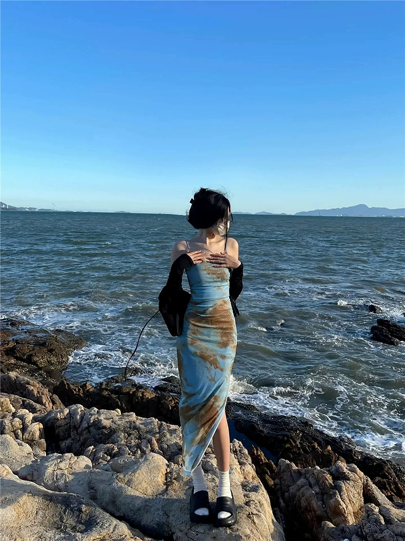 Fashion women's wear Sanya Seaside Vacation Sling Dress Women's Early Spring 2024 New French Style Temperament Sheath Beach Dress