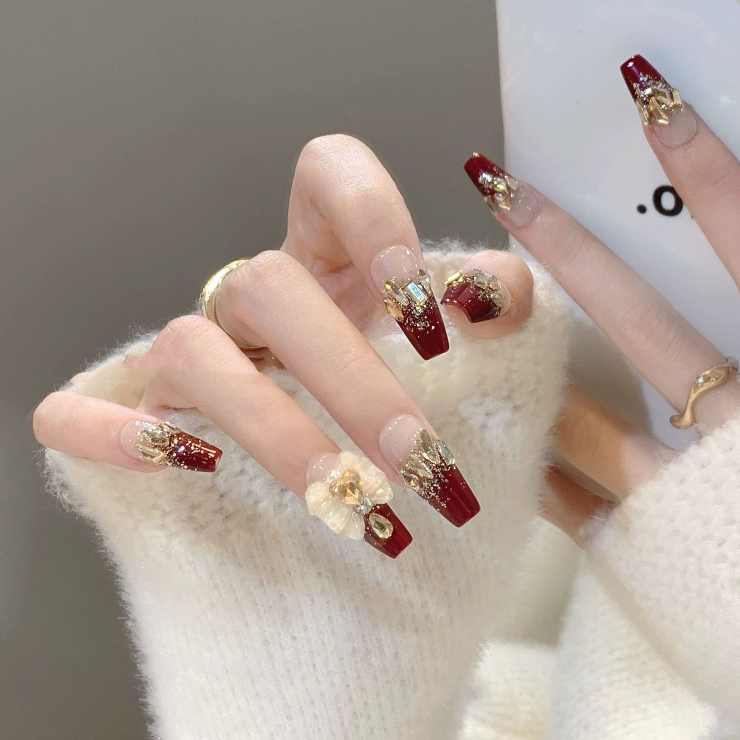 (Hand-Made Nail) Rose Forest Golden Feather Colored Glaze Wear Nail Long French Nail Sticker Finished Product High-Grade White with Diamond Manicure