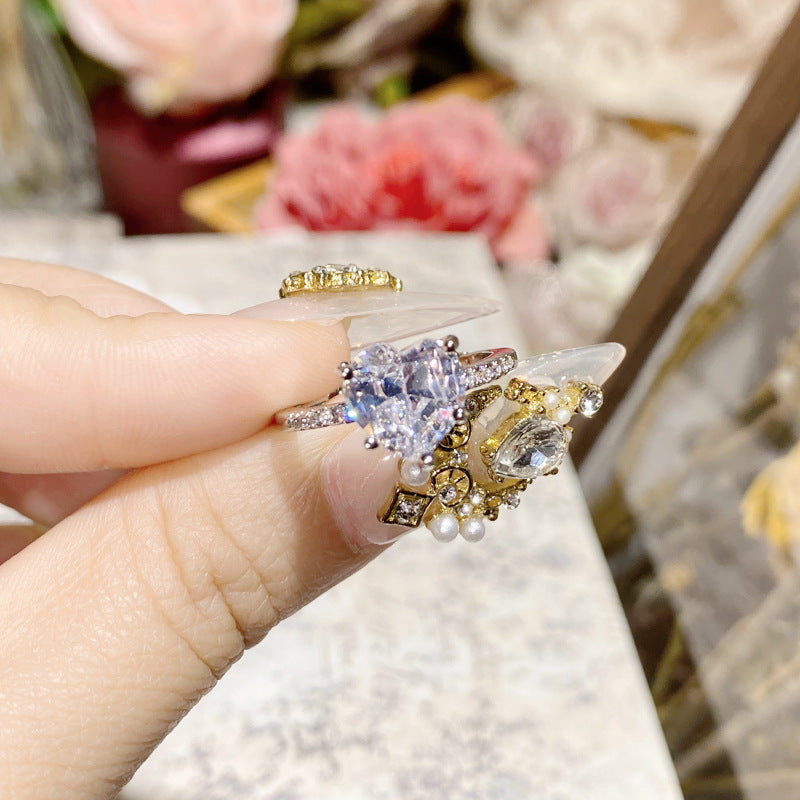 山茶小众至简精致9*9心形女士婚戒 镀18K金时尚璨若星河宝石戒指