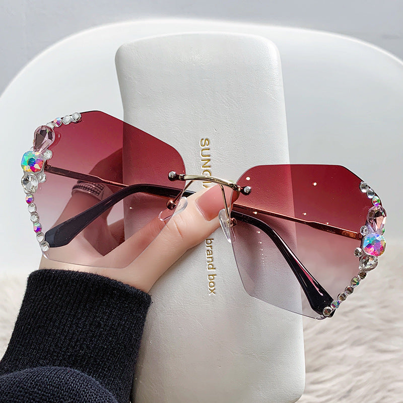 Women's fashion glasses 镶钻墨镜女网红韩版防紫外线太阳镜同款圆脸防晒时尚开车女士眼镜