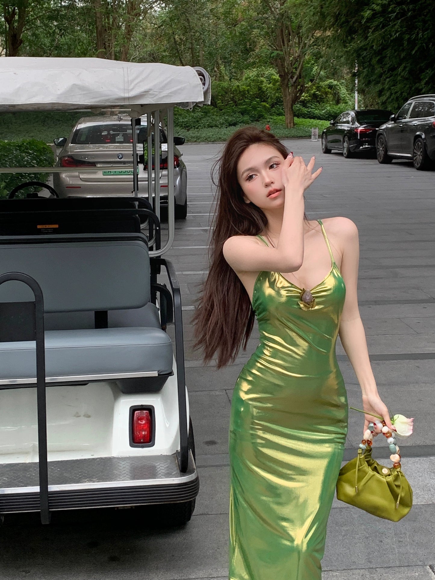 Fashion women's wear Beautiful Green Luminous Fabric Gradient Color Backless Slim Fit Sling Dress Women's Long Skirt 2024 New