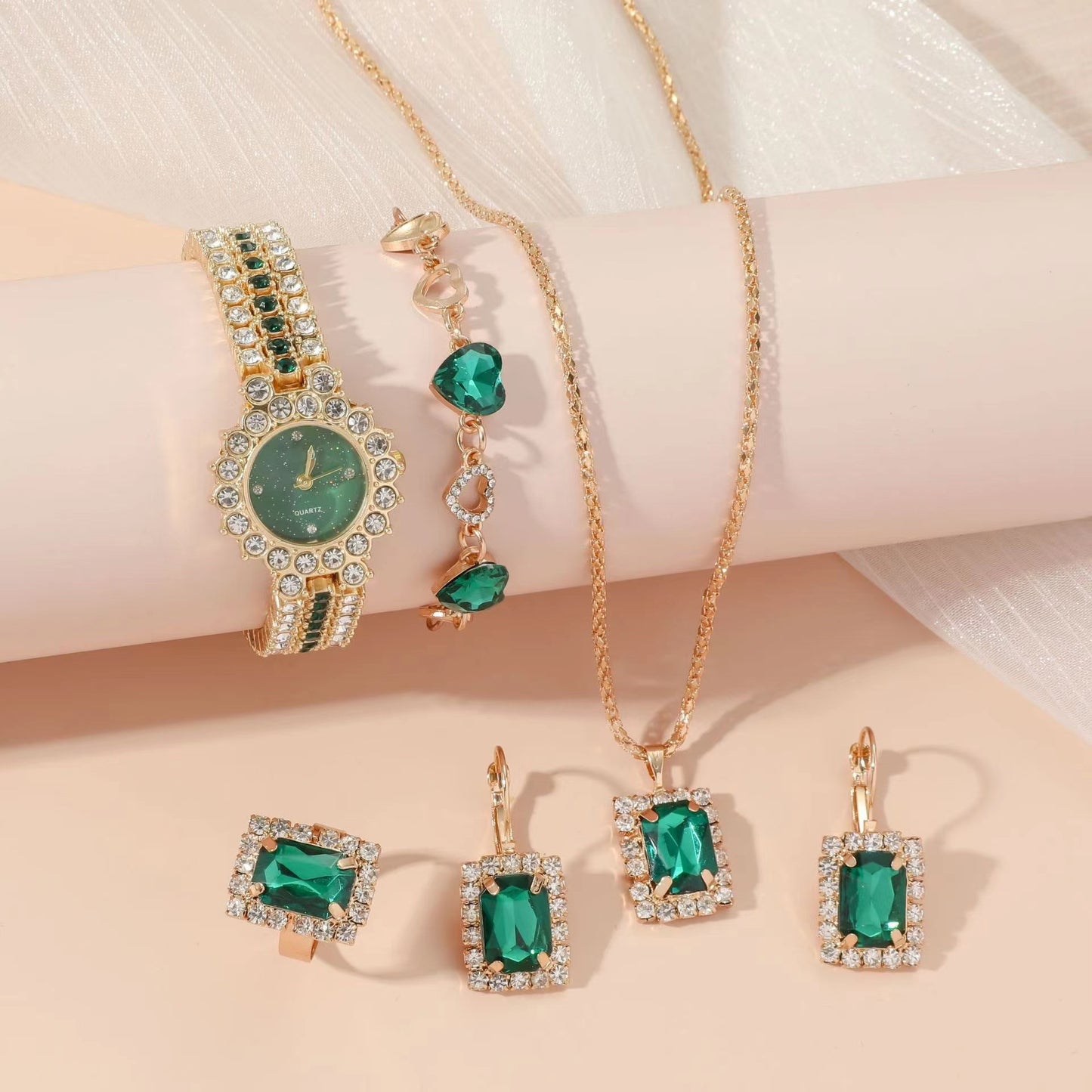 Fashion women's watchSmall Green Watch Women's Steel Belt Quartz Watch Five-Piece Ring Suit Gift Box Gift Watch Cross-Border Hot Sale Fashion Watch