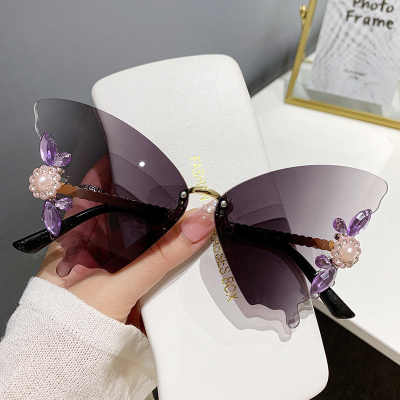 Women's fashion glasses 新款珍珠欧美跨境舞会蝴蝶镶钻大框太阳镜女时尚墨镜女潮流街拍