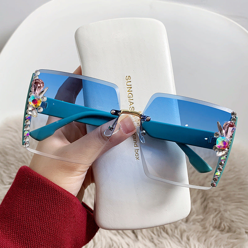 Women's fashion glasses 镶钻太阳镜女士欧美大框跨境侧边闪亮点高级感墨镜女遮阳防紫外线