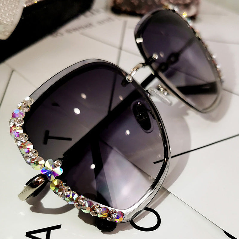 Women's fashion glasses 2022新款太阳镜女防紫外线圆脸大脸显瘦时尚大框镶钻墨镜女韩版潮