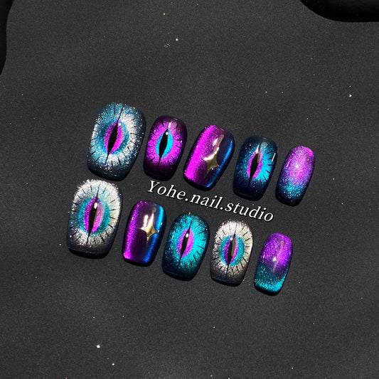 (Hand-made nail) Yoho Studio Phantom Eye Cat Eye Ins Wind Wearing Nail Art Custom Fake Nails Handmade Custom Short Nails