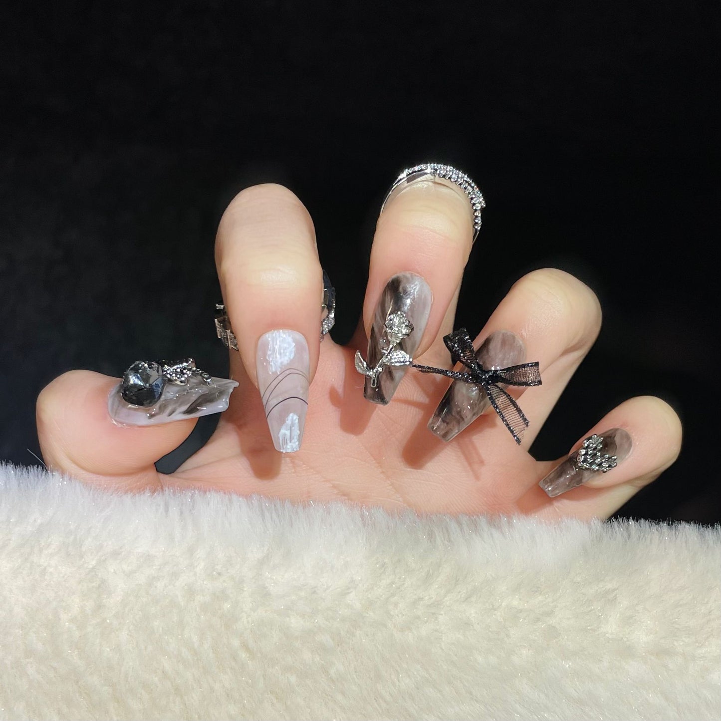 (reusable nail)Handmade Wearing Armor New Real Shot Black Lover Double Butterfly Black Camellia Blossom Internet Popular Popular Style Wholesale Delivery