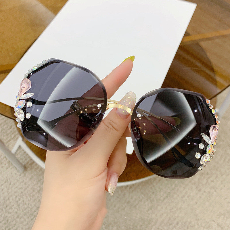 Women's fashion glasses 跨境新款2022时尚水钻墨镜女潮款防紫外线防晒眼镜显瘦太阳镜韩版
