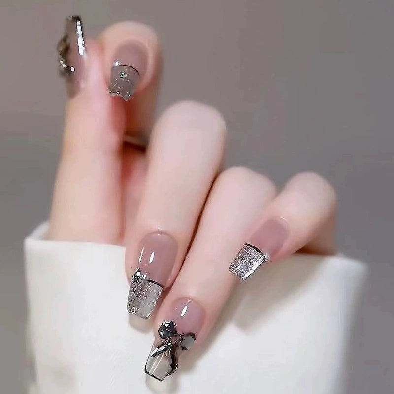 (Hand-made nail) French nail armor long black small fragrance simple white high-grade sense nail piece bride pregnant woman finished product.