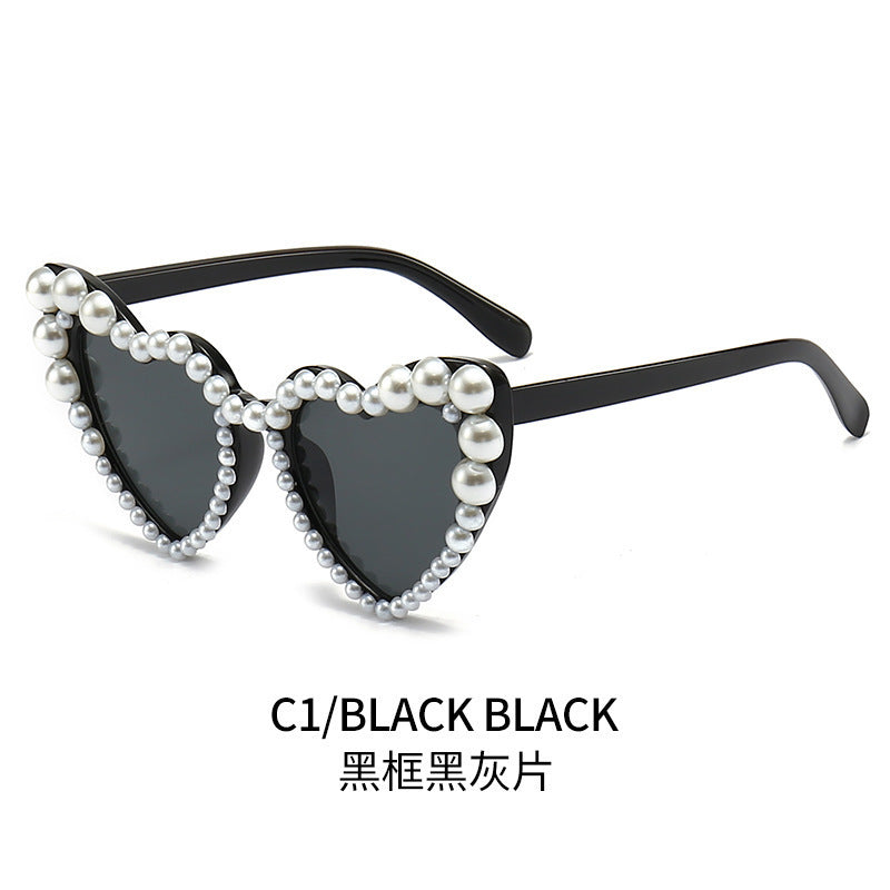 Women's fashion glasses 欧美潮流舞会ins爱心镶珍珠墨镜女沙滩桃心太阳镜时尚拍照眼镜