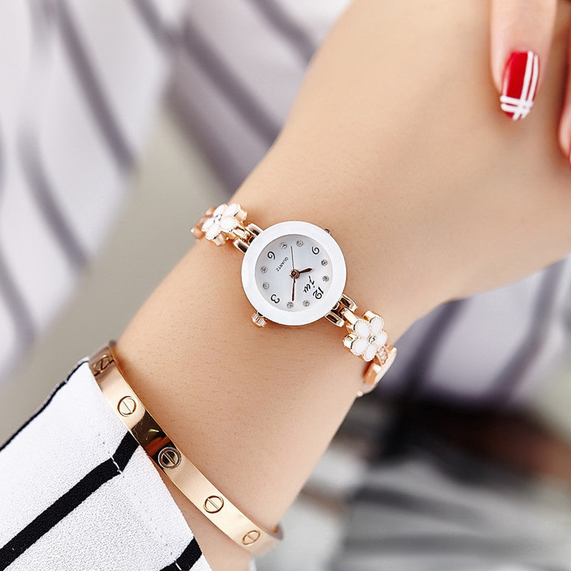 Fashion women's watchNew Korean Bracelet Steel Watch Women's Fashion Student Bracelet Ins Style Watch Women's Fashion Quartz Watch