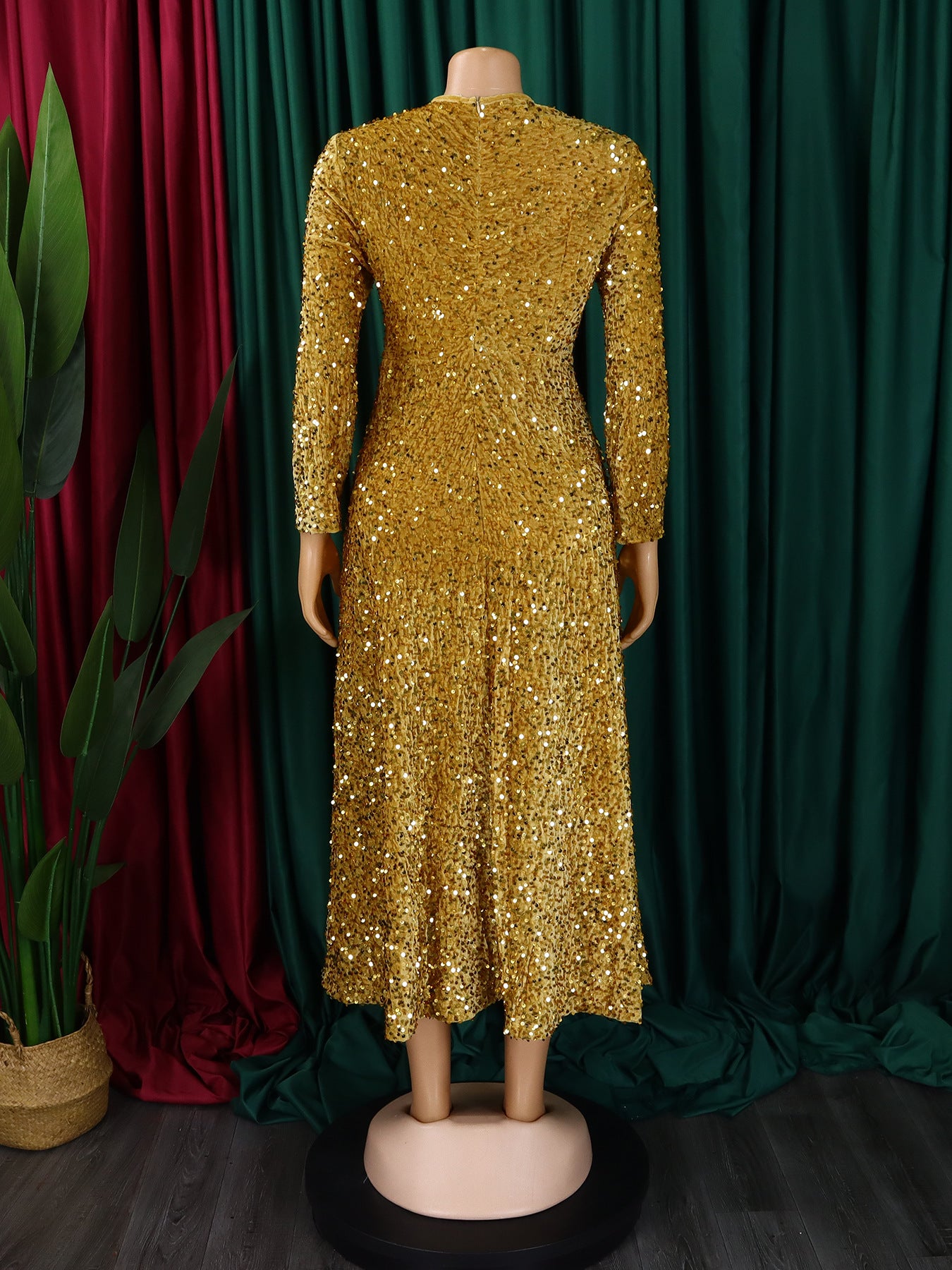 Fashion women's wear D469 Cross-Border New Arrival Women's round Neck Long Sleeve Pure Color Sequins High Waist Temperament Mid-Length Formal Dress European and American Style Dress