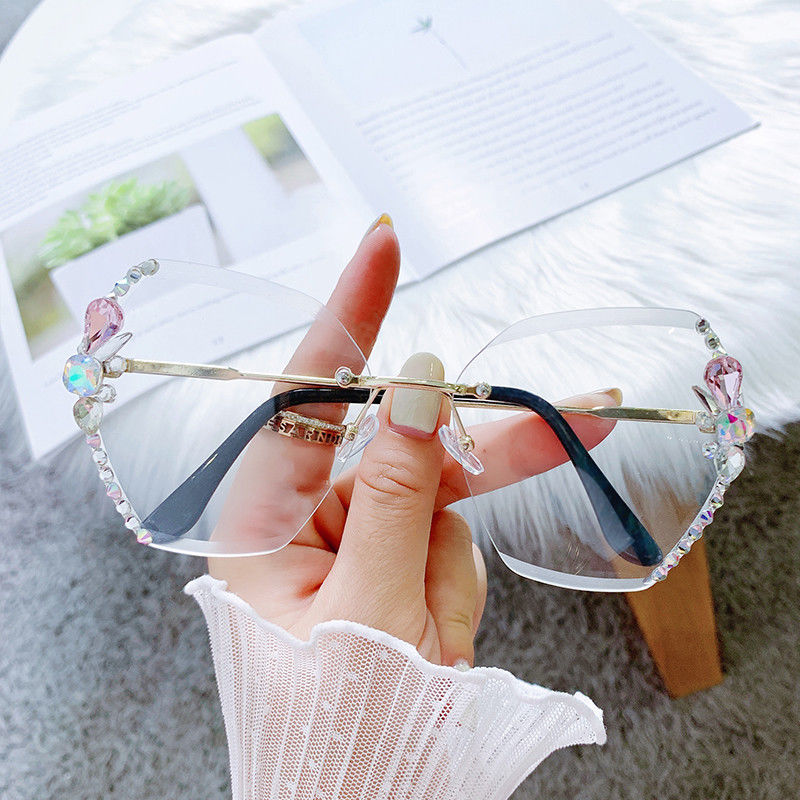 Women's fashion glasses 镶钻墨镜女款太阳镜跨境新款大脸显瘦防紫外线水晶切边无框太阳镜
