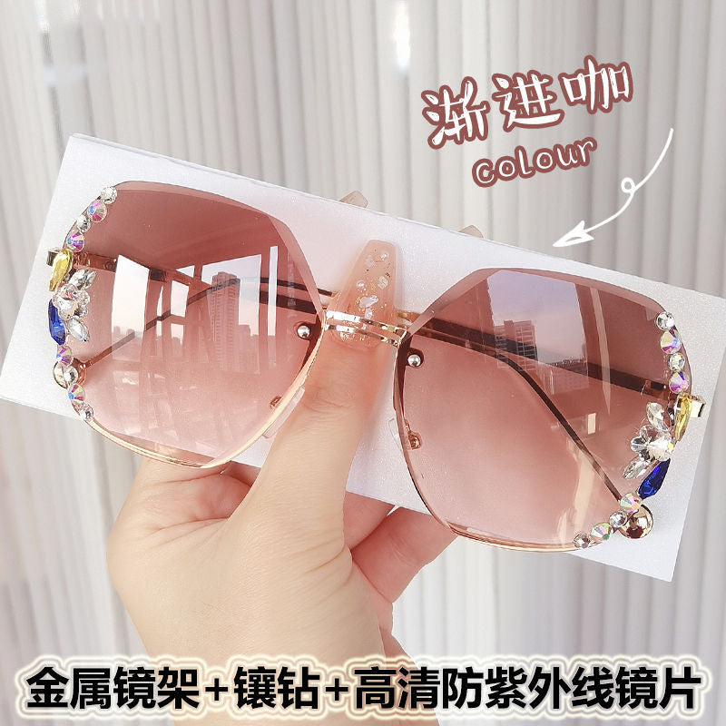Women's fashion glasses 2022跨境新款时尚镶钻无框切边太阳镜女潮款防紫外线太阳镜现货