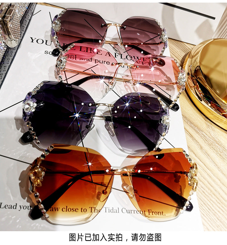 Women's fashion glasses 跨境新款无框眼镜女韩版潮防紫外线墨镜女素颜神器显脸小太阳镜