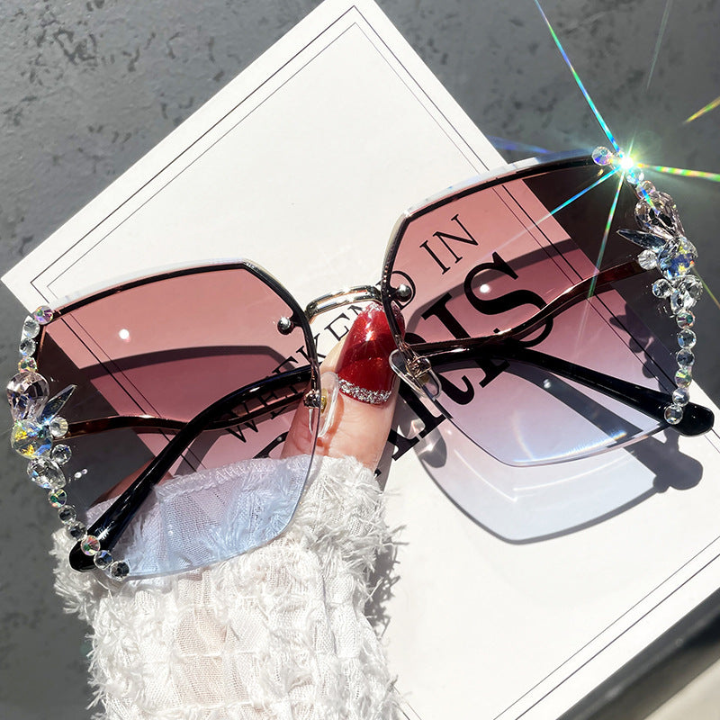 Women's fashion glasses 跨境大框架水钻无框切边太阳镜防晒防紫外线墨镜女高级感大脸显瘦