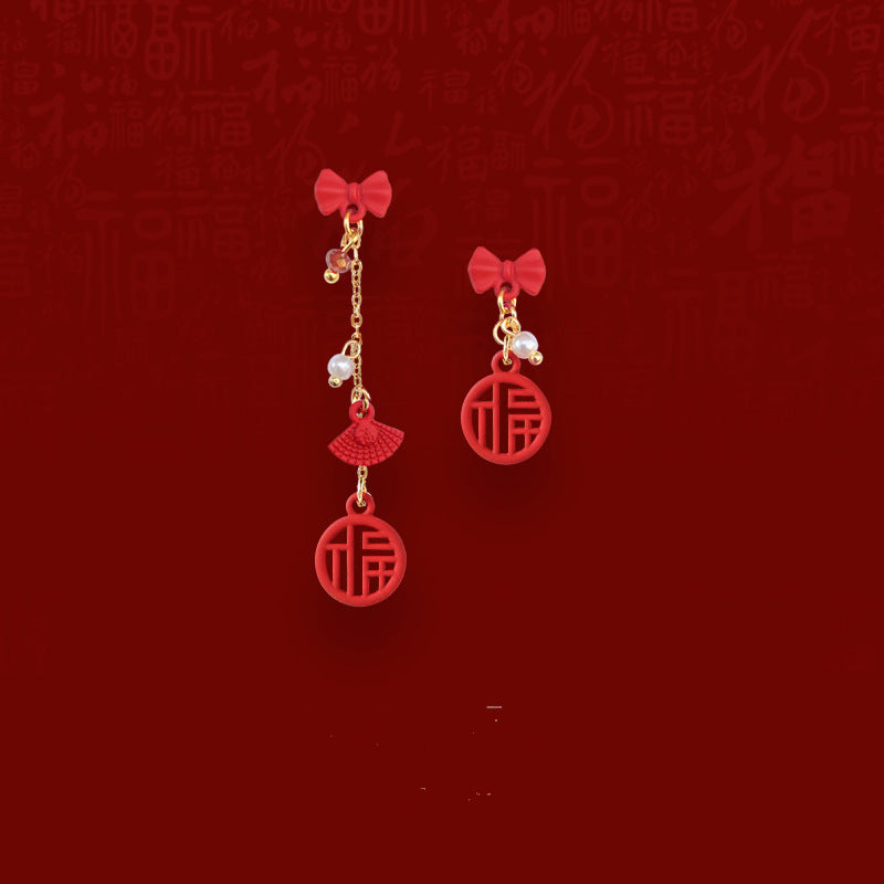 红色过年喜庆耳环女龙年本命年耳钉高级感小众设计感秋冬新年耳饰