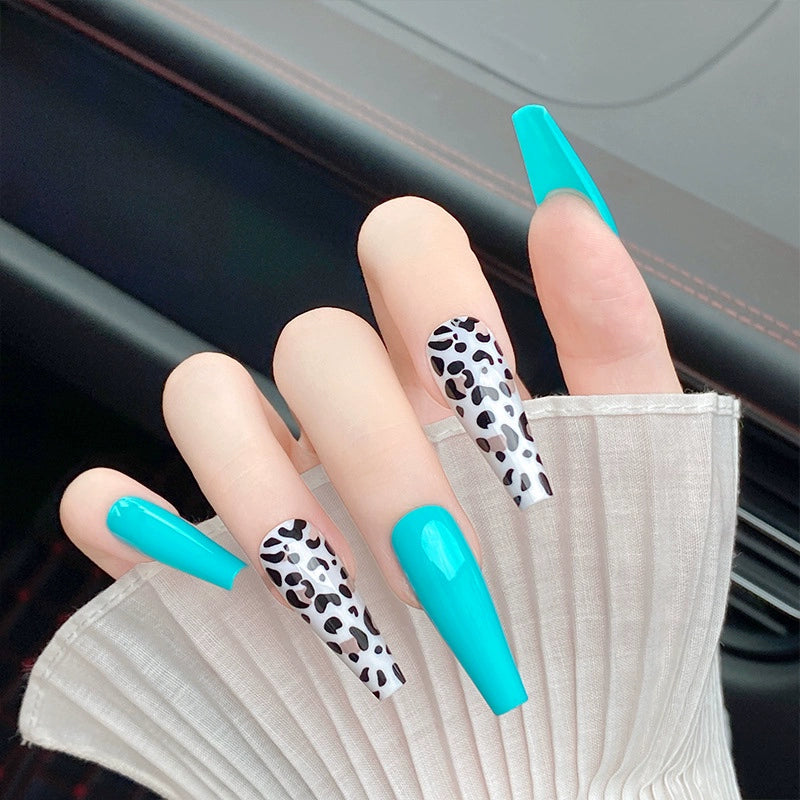 (Hand-made nail) Spice girl Europe and America, dark and long manicure nail, ballet nail, flat head, white, fake nails, wearing beautiful patch, finished product.
