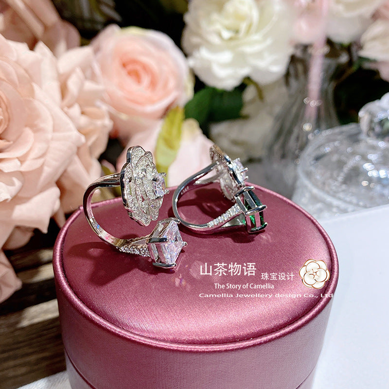 山茶璀璨孔雀绿玫瑰花宝石戒指 设计师镀金高端闪钻气质开口戒指