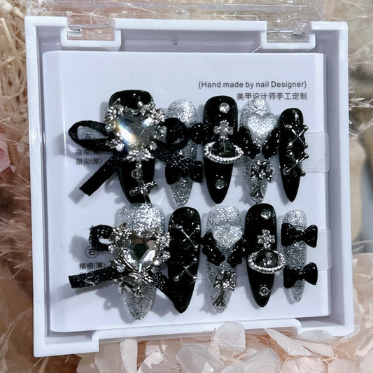 (Hand-Made Nail) Wear a Millennium Hot Girl Y2g Black White Two-Dimensional Lolita Detachable Fake Nails Nail Stickers