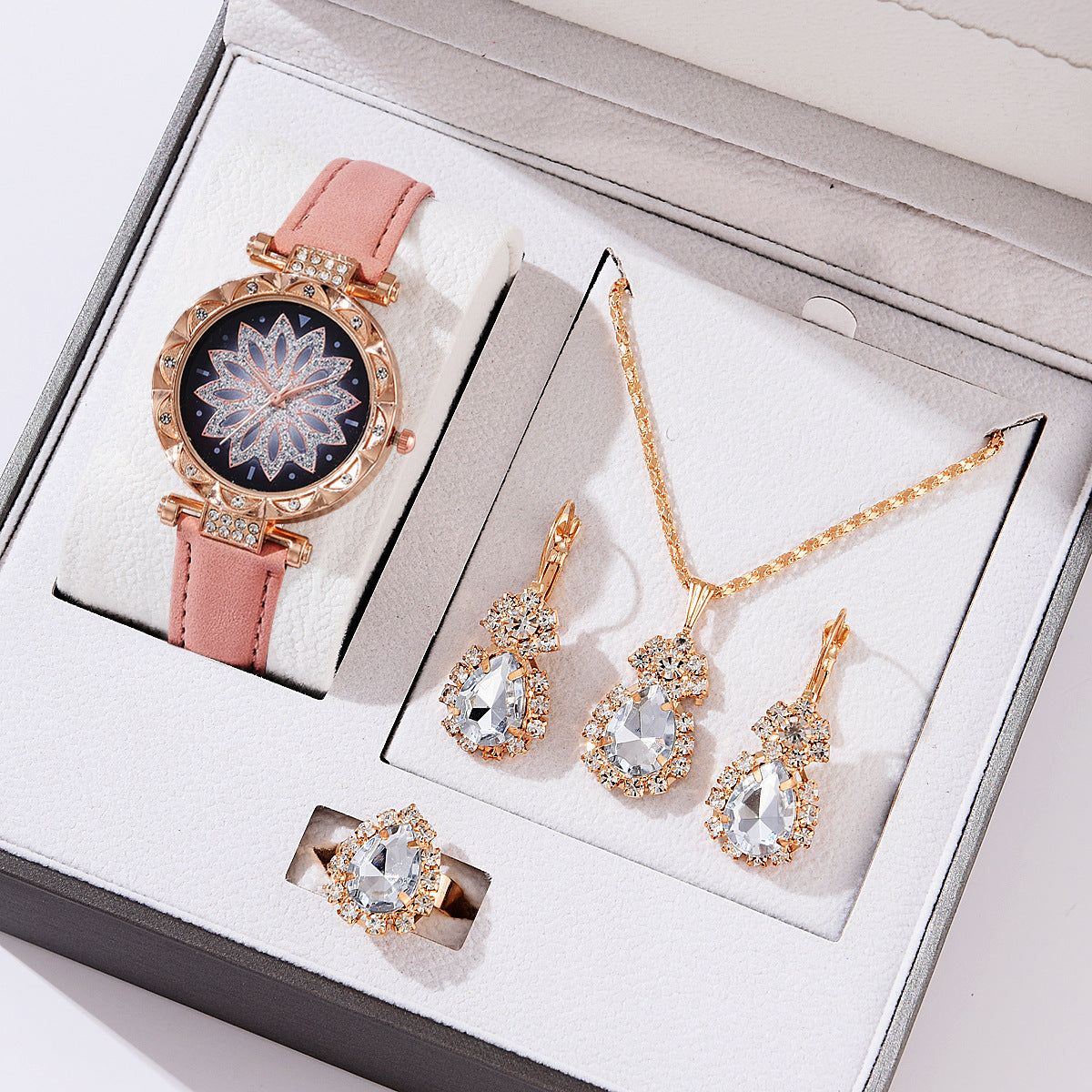 Fashion women's watchHot Sale at AliExpress Watch Bracelet Suit Hot Selling Women's Watch Fashion Women's Watches Gift All-Match Quartz Watch