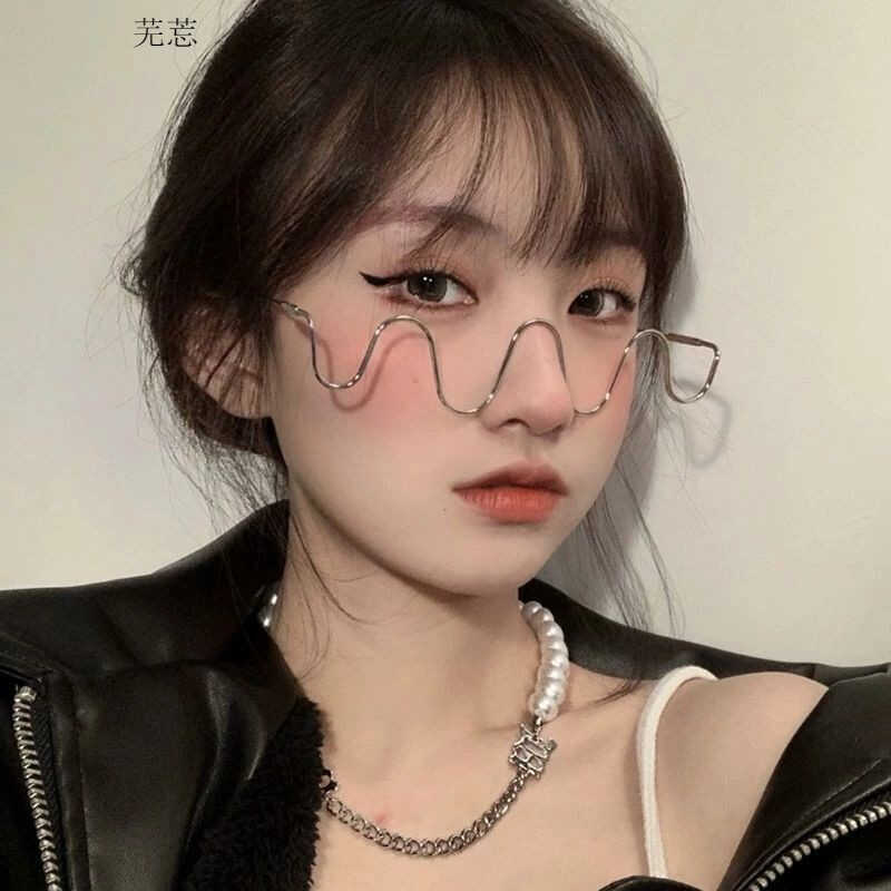 Women's fashion glasses 2024 新款跨境镶钻女士装饰眼镜欧美金属半框街拍S形个性眼镜架