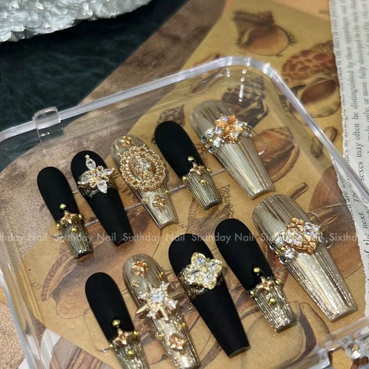 (Hand made nail) Buchirati | Black Gold Mysterious Elegance High Luxury White Wearing Nail Handmade Finished Customized Nail Beauty