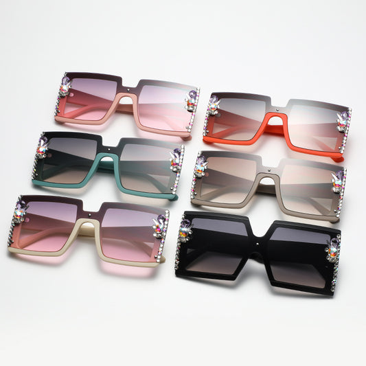 Women's fashion glasses 2023欧美跨境潮流镶钻太阳眼镜户外防晒显瘦墨镜女大框架太阳镜