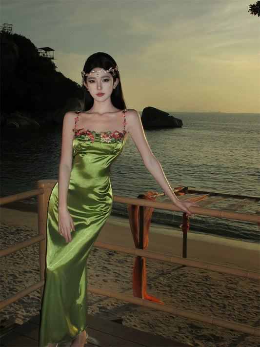 Fashion women's wear Elegant Embroidery Satin Sling Dress Women's Early Spring High-Grade French Seaside Vacation Beach Formal Dress