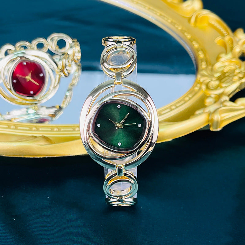 Fashion women's watchCross-Border Foreign Trade Women's Quartz Watch Hollow Flower Rhinestone Bracelet Watch Special Interest Light Luxury All-Match Women's Watch Wholesale