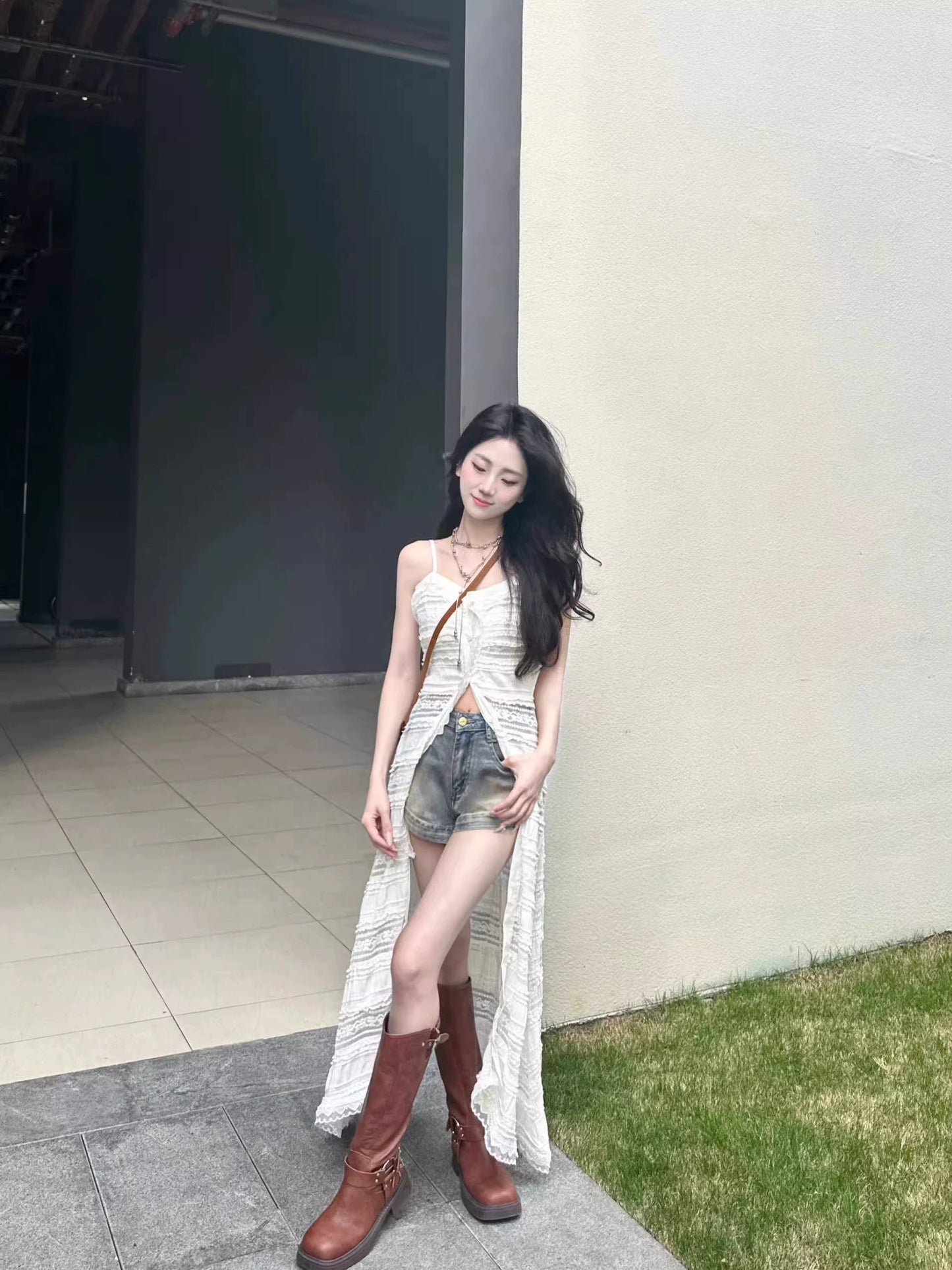 Fashion women's wear White Lace Sling Dress Women's Summer 2024 New Slim Slimming Hot Girl Seaside Holiday Split Dress