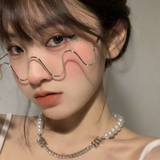 Women's fashion glasses 2024 新款跨境镶钻女士装饰眼镜欧美金属半框街拍S形个性眼镜架