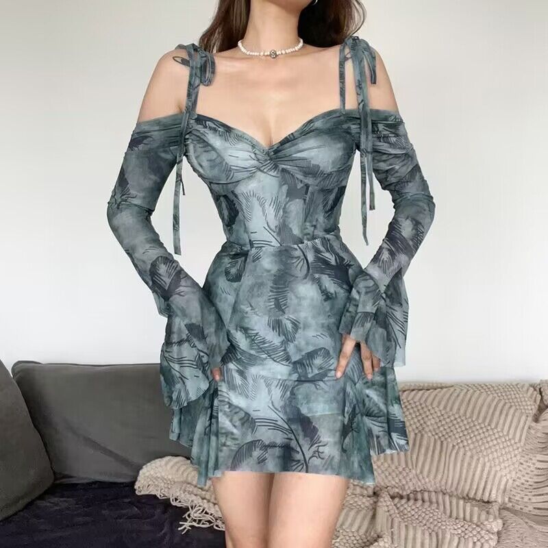 Fashion women's wear   2024 Summer Sexy off-Shoulder Bell Sleeve Printed Waist-Controlled Slimming Sling Dress Wholesale