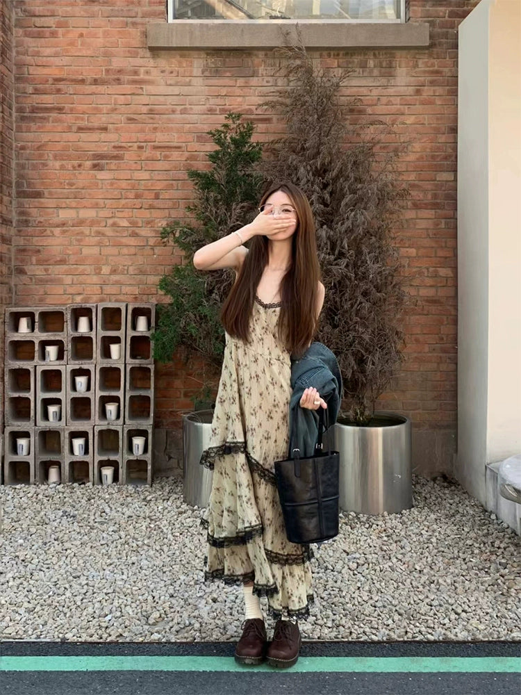 Fashion women's wear French Style Floral Strap Dress 2024 Spring New Style Small Temperament Beautiful Tiered-Ruffle Long Dress Women