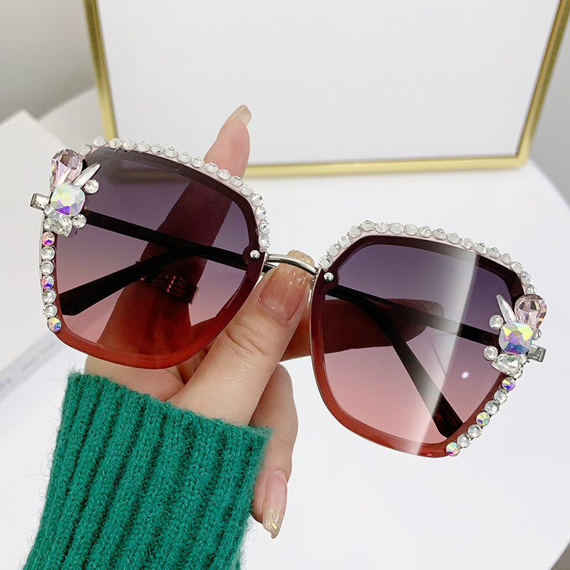 Women's fashion glasses 女士镶钻太阳镜2023新款欧美跨境大框墨镜女防紫外线显脸小素颜