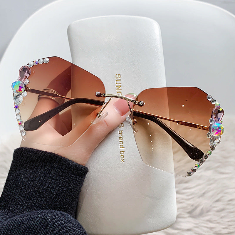 Women's fashion glasses 镶钻墨镜女网红韩版防紫外线太阳镜同款圆脸防晒时尚开车女士眼镜