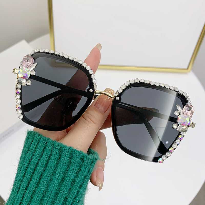 Women's fashion glasses 女士镶钻太阳镜2023新款欧美跨境大框墨镜女防紫外线显脸小素颜