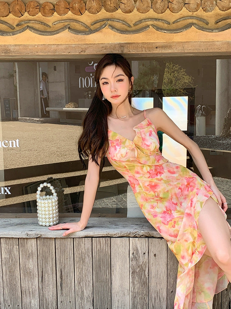 Fashion women's wear French Fairy Floral Strap Dress Women's Small Pure Sexy Beautiful Seaside Vacation Beach Short Skirt