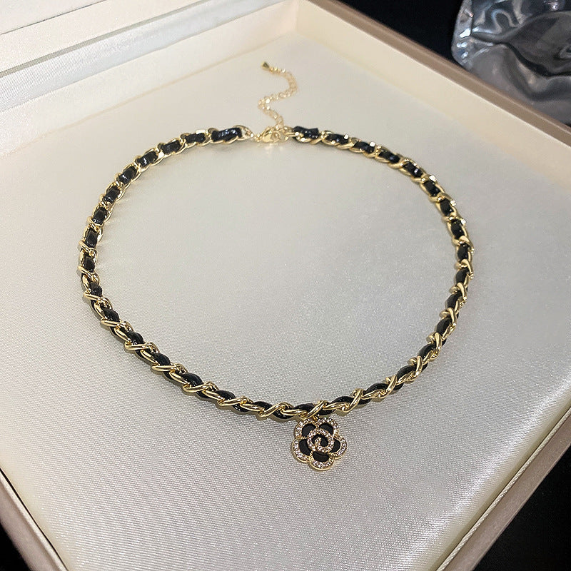 真金电镀锆石花朵皮革缠绕项链ins时尚轻奢颈链气质百搭项饰批发