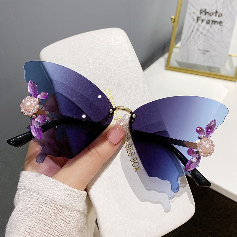 Women's fashion glasses 新款珍珠欧美跨境舞会蝴蝶镶钻大框太阳镜女时尚墨镜女潮流街拍
