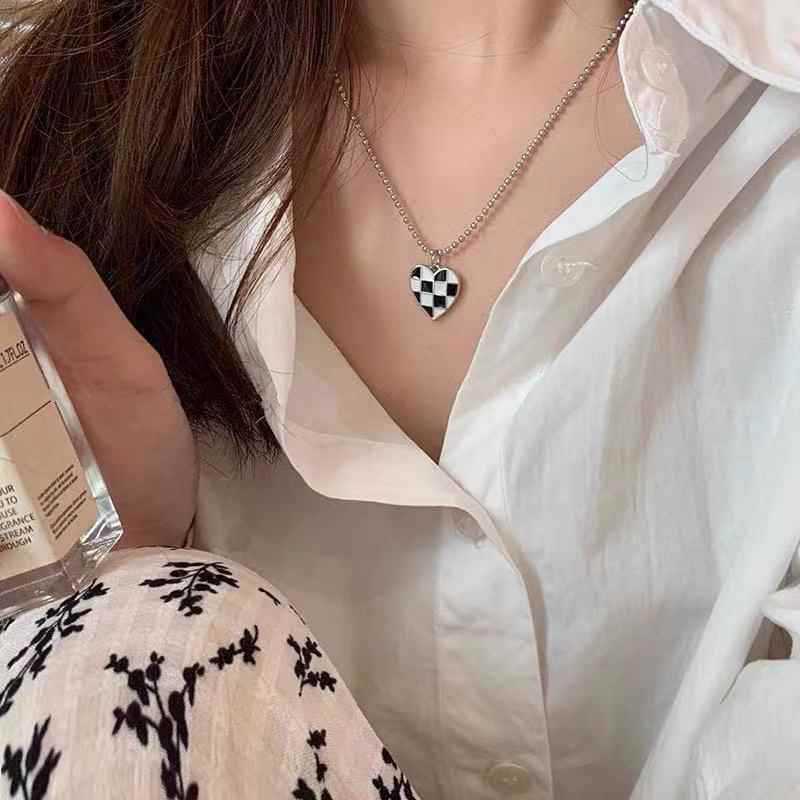 滴油爱心棋盘格项链小众百搭甜酷风毛衣链时尚简约气质饰品批发女