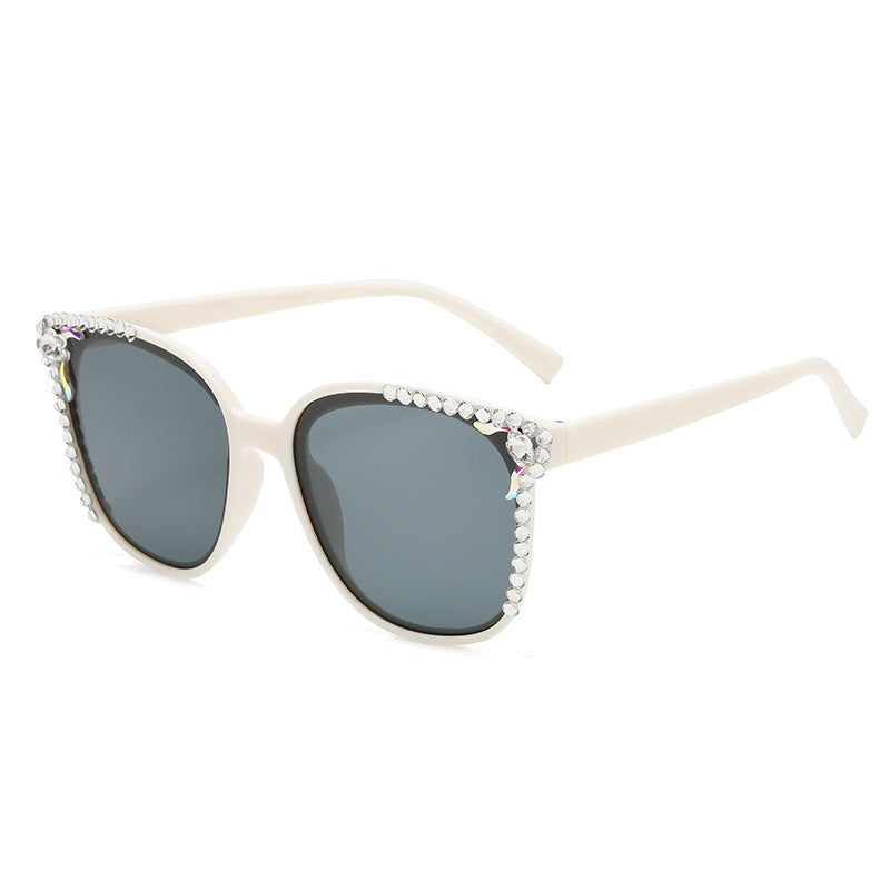 Women's fashion glasses 跨境GM墨镜女网红同款直播爆款镶钻太阳镜时尚防紫外线太阳镜批发